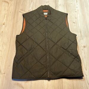 Taylor Stitch Olive Quilted Vest